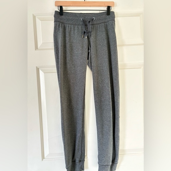 Lululemon grey sweat pant size 4 - Picture 2 of 6